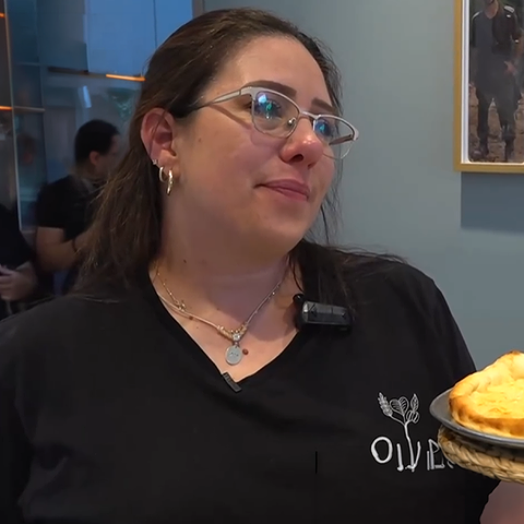 אור בשכול: תהילה ויוסי מנציחים נופלים שלא הכירו באמצעות פיצה ופסטה