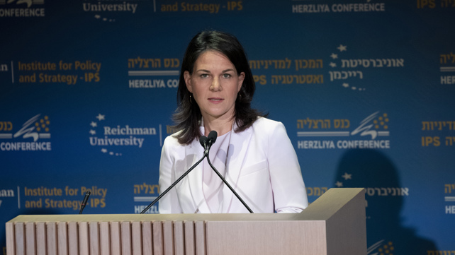 שרת החוץ של גרמניה אנאלנה ברבוק