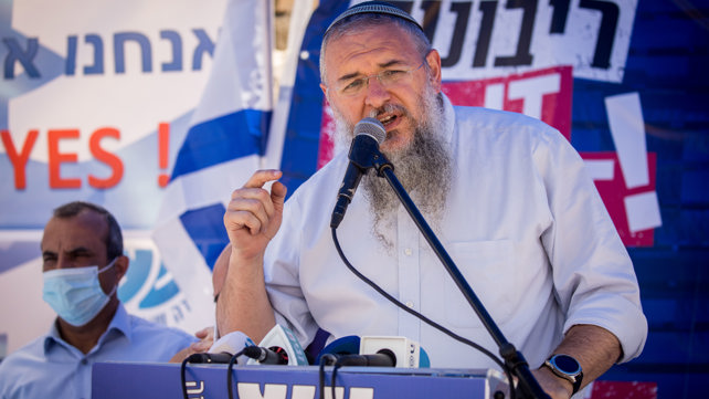 יונתן זינדל, פלאש 90