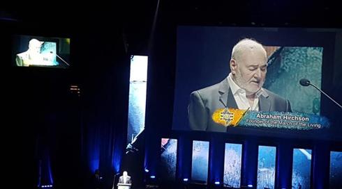 "תתבייש ולך מכאן": קריאות נגד אברהם הירשזון בטקס יום השואה בקרקוב (1)