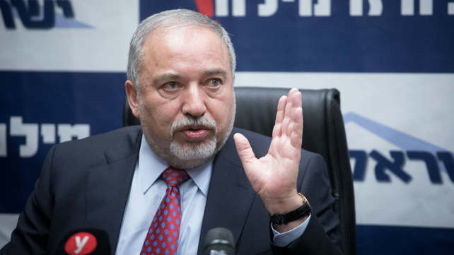 שר הביטחון, אביגדור ליברמן