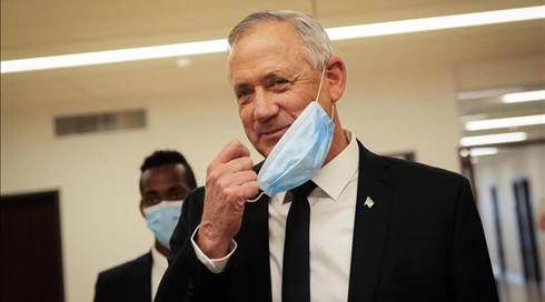 גנץ למנדלבליט: רואה באנשי מערכת האכיפה גורמים מרכזיים בשמירה על הדמוקרטיה
