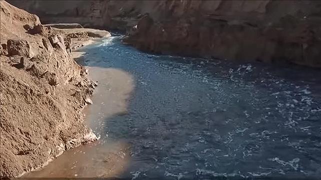 הנהר הסודי ליד ים המלח