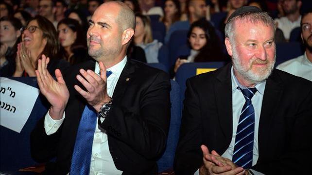 אמיר אוחנה ואביחי מנדלבליט