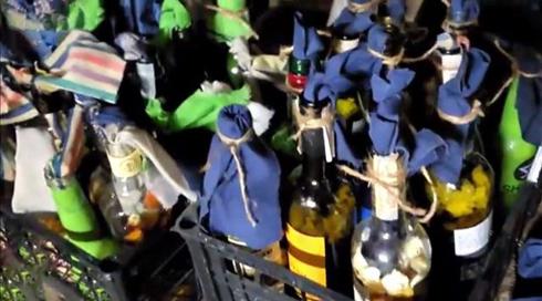 האזרחים שהפכו לגיבורים: האוקראינים מתנגדים לכוחות הרוסיים