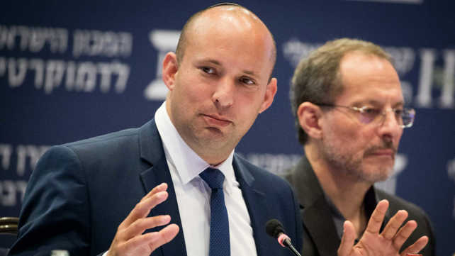 שר החינוך נפתלי בנט
