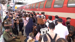 להחליף 3 רכבות כדי להגיע ליעד: הכאוס התחבורתי נמשך