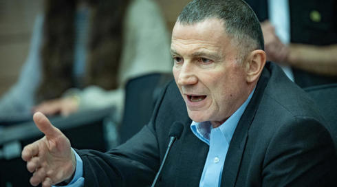 אחרי פרישת החרדים מהקואליציה: אדלשטיין קורא לחרדים לא לפרק את הממשלה