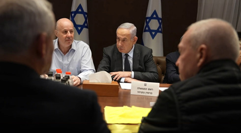 רפיח או עסקה? האולטימטום הפוליטי הכפול שעומד לפני נתניהו