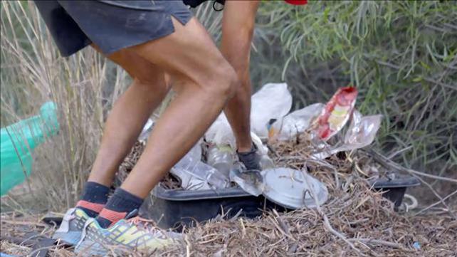 דוקותיים: העולה החדש שמנקה את ישראל בעצמו