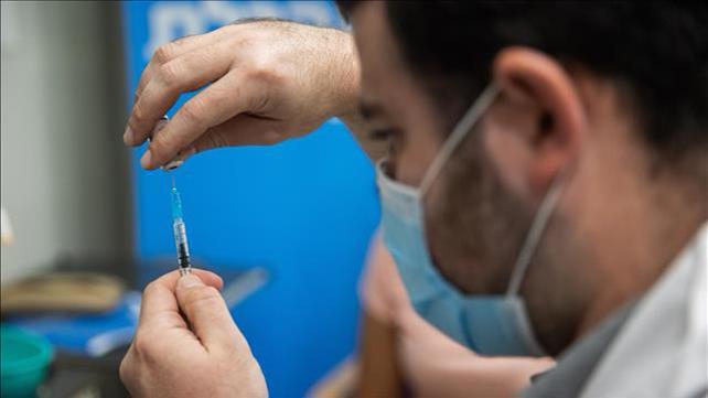 חיסון לקורונה, אוגוסט 2021