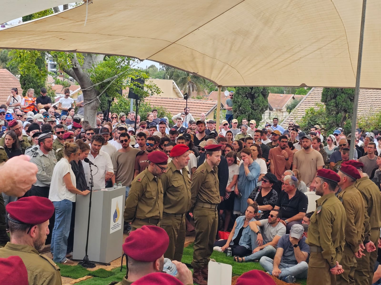 הלווייתו של רס"ן במיל׳ איתמר ספיר בבית העלמין הצבאי ברעננה, 20.05.26