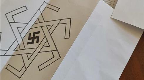 ביום השואה: מכתב איומים שעליו צלב קרס נשלח לסמוטריץ'
