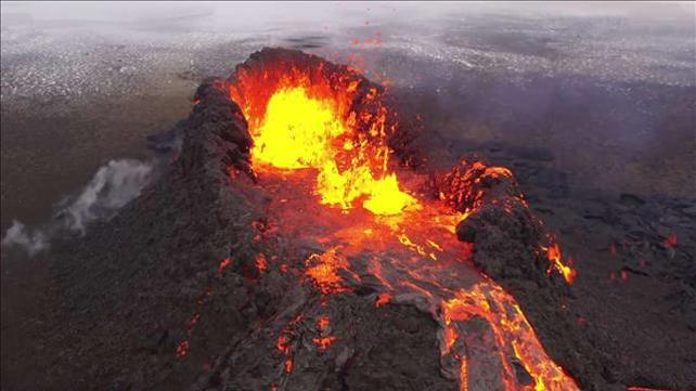 1,200°C מגמה לוהטת בסופת שלגים: הר הגעש יציל את איסלנד?