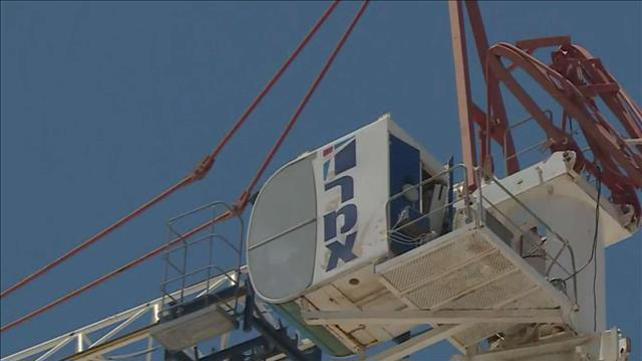 צוות כאן חדשות הותקף באתר בנייה ביבנה