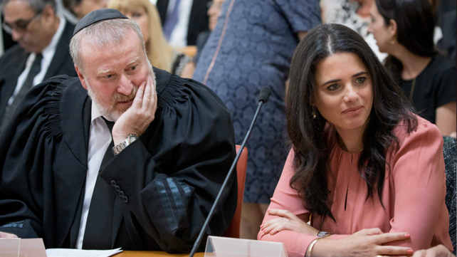 איילת שקד ואביחי מנדלבליט