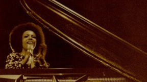 Roberta Flack - Killing Me Softly