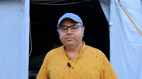 תושב ח'אן יונס חזר לביתו שנהרס: "אסור לחמאס לשלוט יותר בעזה"