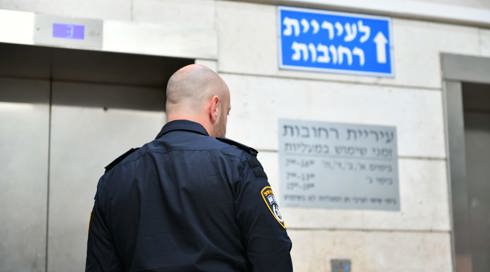 השחיתות באגפי התברואה בעיריות: המשטרה גייסה עד מדינה בפרשה