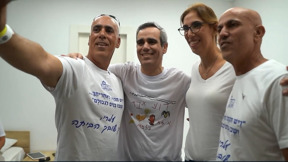 שבת ראשונה בבית: לראשונה מאז נחטפו, עשרים החטופים בילו שבת בחיק המשפחה