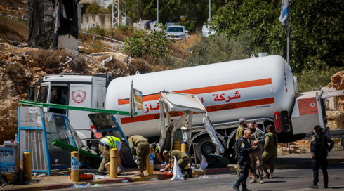 פיגוע דריסה בבנימין: משאית פגעה בעמדה צבאית, ישראלי נפצע אנוש
