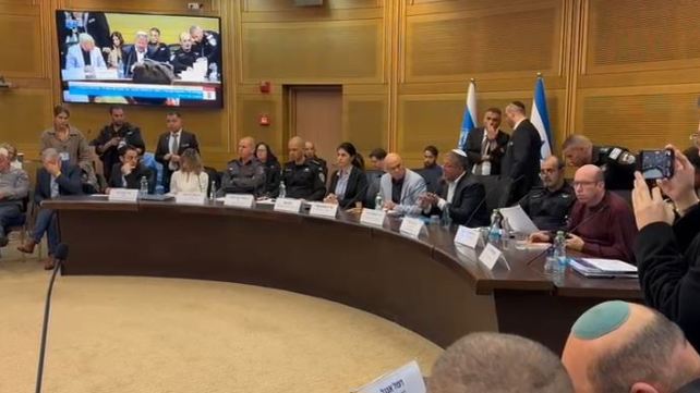 עימות עם השר בן גביר בוועדה לביטחון לאומי