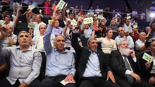 חברי מרכז הבית היהודי מצביעים על עתיד רשימתם, יוני 2019