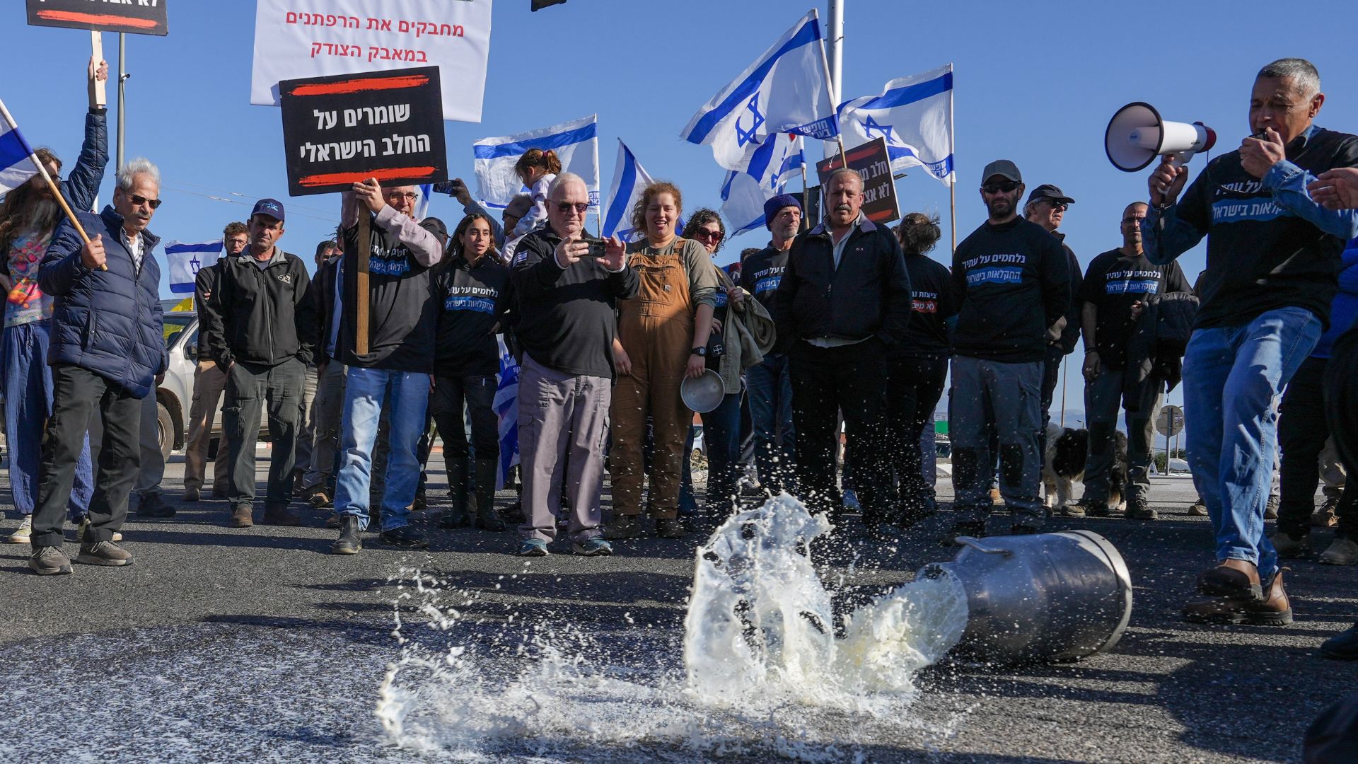 מחאת הרפתנים בצומת הגומא ליד קריית שמונה, בחודש שעבר