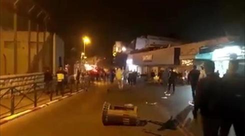 "במחאה על האירועים בירושלים": מאות מפגינים באום אל פחם, כביש ואדי ערה נחסם