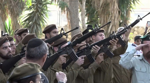 "חילונים ודתיים, ימנים ושמאלנים": ששת הנופלים מגולני הובאו למנוחות