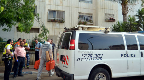 האב מואשם: רצח את בתו כי יצאה עם מוסלמי