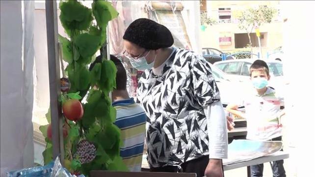 "לא מוותרים על שום מצווה": היוזמות להשגת ארבע