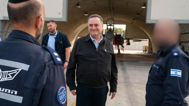 שר הביטחון כ"ץ בבסיס תל נוף