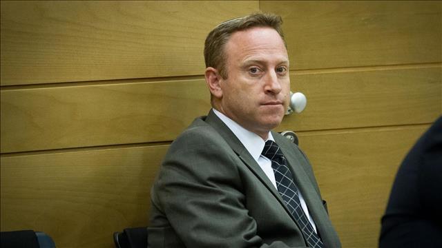 ארי הרו