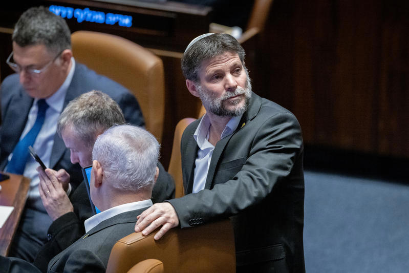 שר האוצר בצלאל סמוטריץ וראש הממשלה בנימין נתניהו