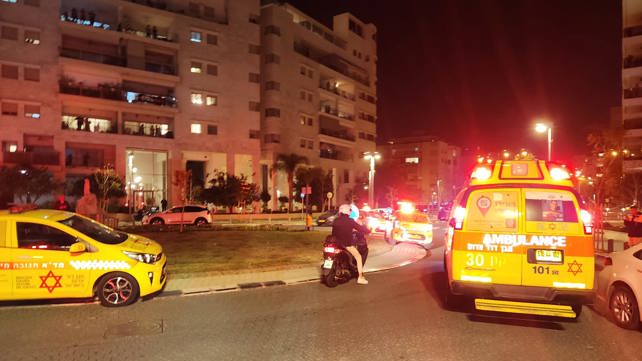 זירת אירוע הירי ברחוב יהודה עמיחי בתל אביב