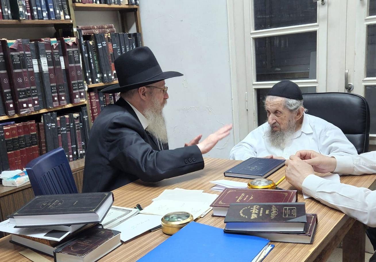 הפגישה בבית הרב לנדו, אתמול