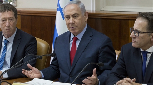 מחלוקת בממשלה: נדחתה ההצבעה על "חוק הג'ובים"