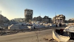 الخامسة