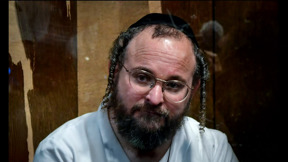 "בפנים צעקתי 'הצילו!'": העדויות המטלטלת בפרשת הבכיר החרדי שחשוד בעבירות מין חמורות