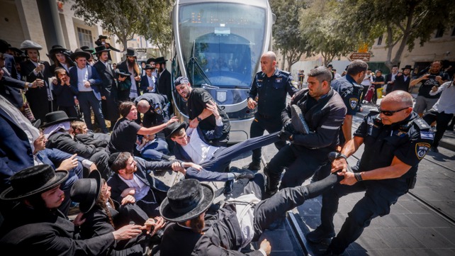 הפגנת חרדים נגד גיוס בירושלים 
