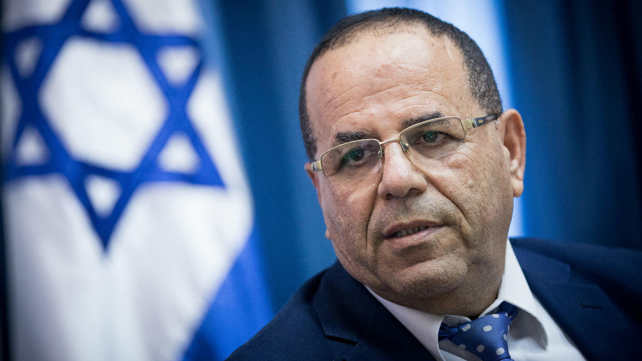 השר איוב קרא