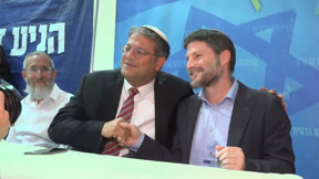 סדקים בקואליציה: המפלגות החרדיות וסמטריץ' מאיימים לפרק את הממשלה