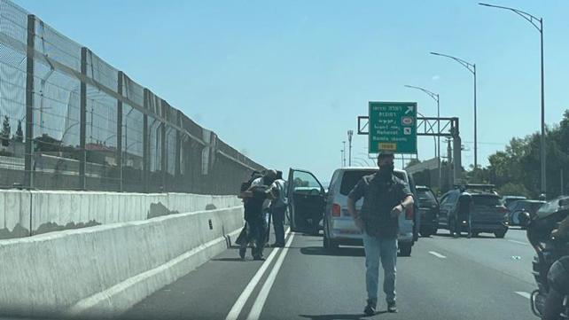 מחשש לאירוע ביטחוני: כביש 431 סמוך למחלף רמלה נסגר לתנועה