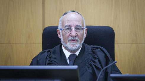 אחרי המחלוקת בין לוין ליועמ"שית: השופט אשר קולה נבחר לנציב תלונות הציבור על שופטים