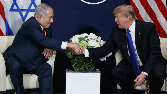 בנימין נתניהו ודונלד טראמפ בפגישה בדאבוס