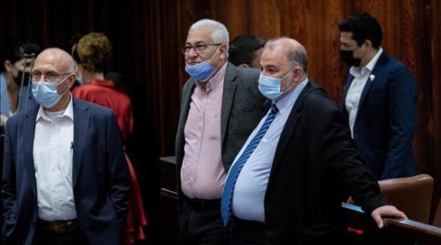ברקע המהומות בהר הבית: ח"כ גנאים מאיים לפרוש מהקואליציה