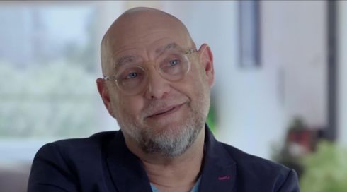 סיפורים מהכורסא - צביקה הדר