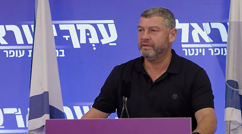 המפלגות הקטנות מסרבות לפרוש - ואיזנקוט מתחייב לא ללכת לרוטציה עם נתניהו