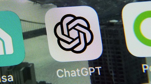 ChatGPT מוכן לספר בדיחה על יהודים, ולא על דתות אחרות